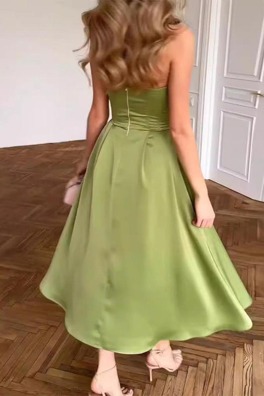 Deslumbra | Vestido midi palabra de honor con escote corazón