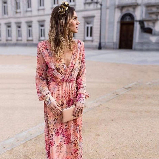 Deslumbra | Elegante vestido fluido con cintura definida