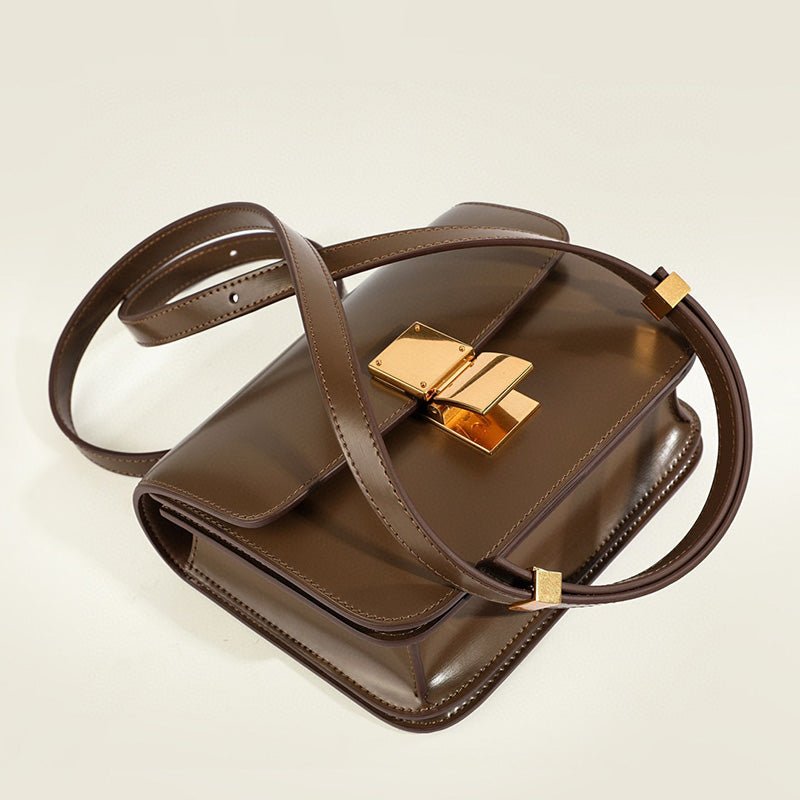 Out-Shine | Classic shoulder bag with flap