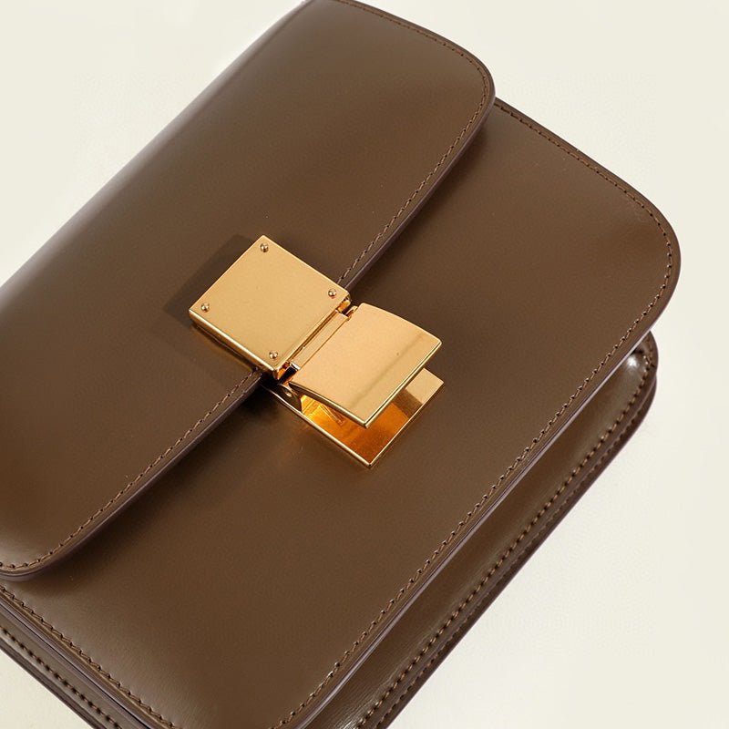 Out-Shine | Classic shoulder bag with flap