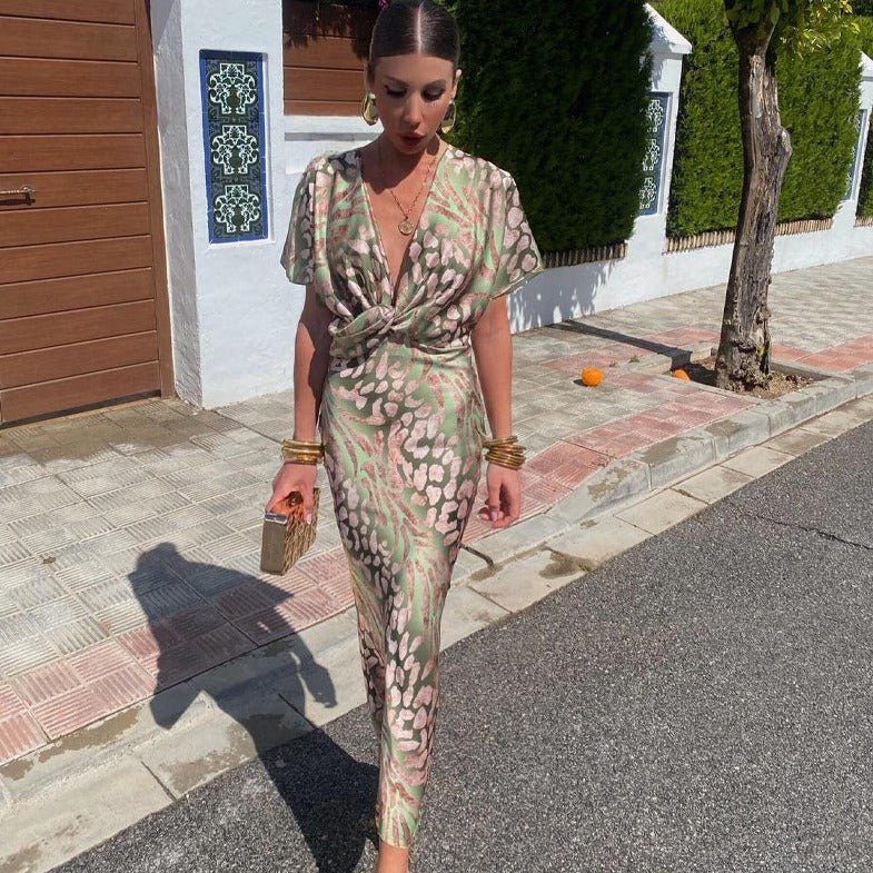 Deslumbra | Elegante vestido largo con detalle retorcido