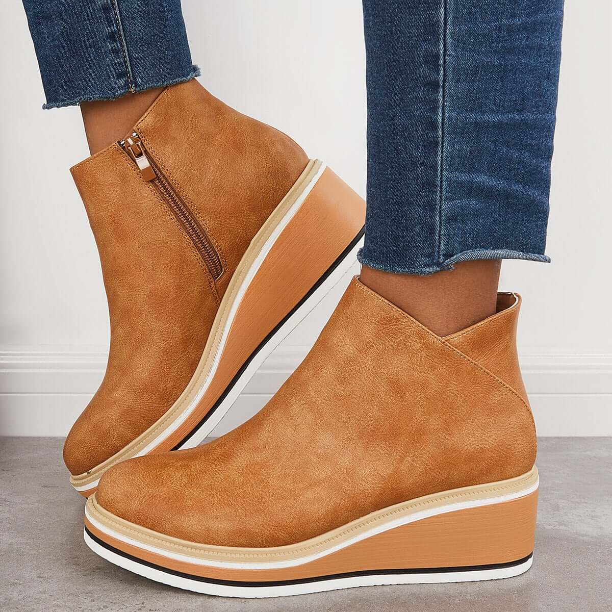 Out-Shine | Stylish ankle boots with zipper and platform