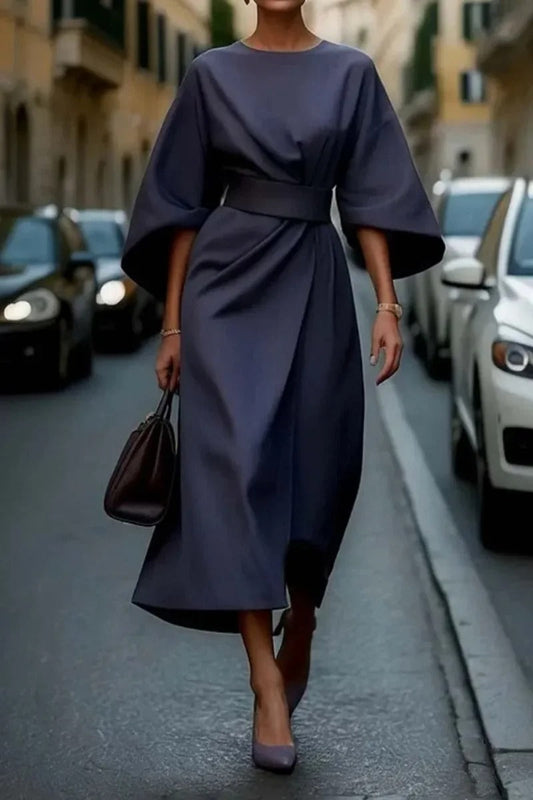 Out-Shine | Black dress with sleeves and belt