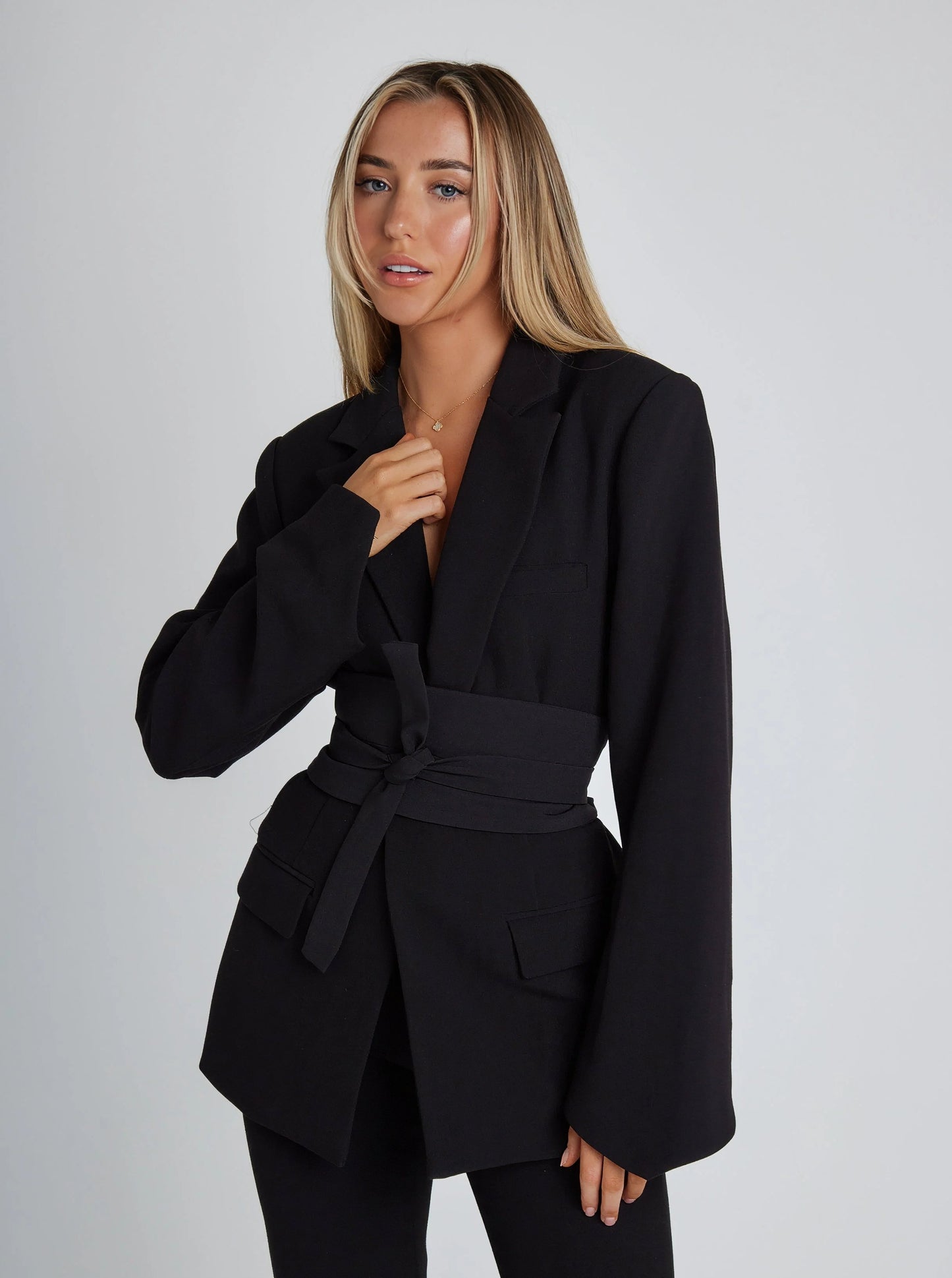 Out-Shine | Blazer with belt