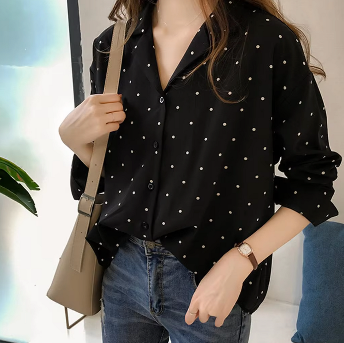 Out-Shine | Chic long sleeve with dots