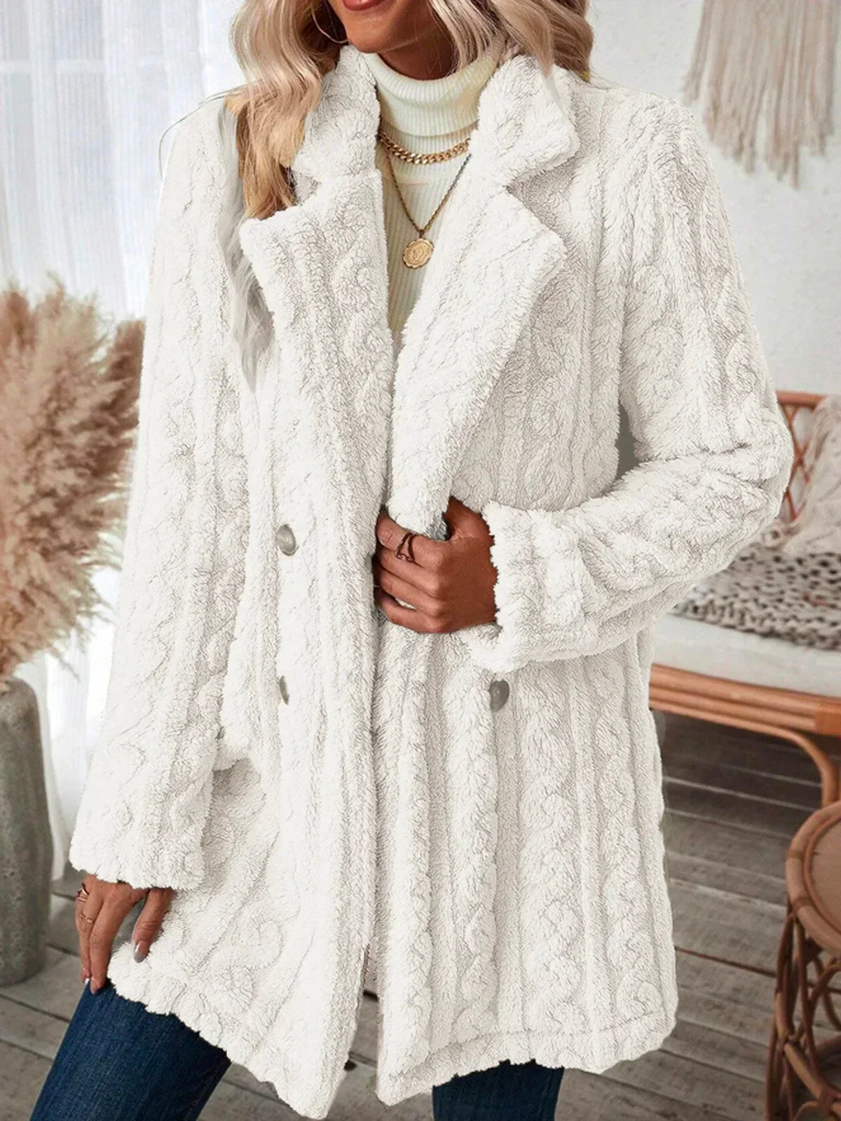 Out-Shine | Chic and Relaxed Winter Cardigan