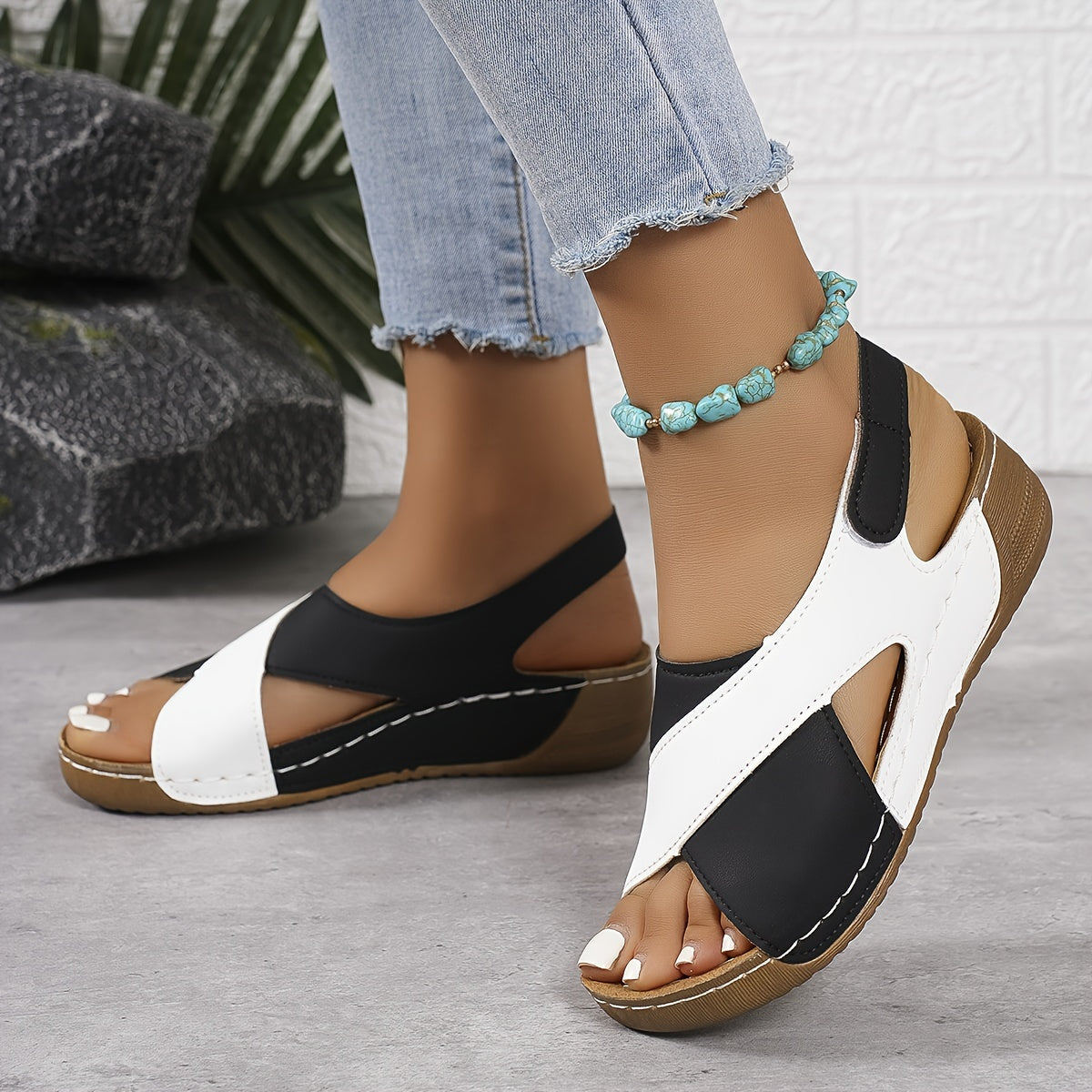Out-Shine | Everease Orthopedic Sandal