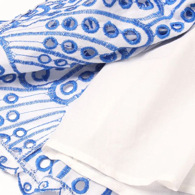 Deslumbra | Minivestido bandeau fruncido con estampado paisley azul