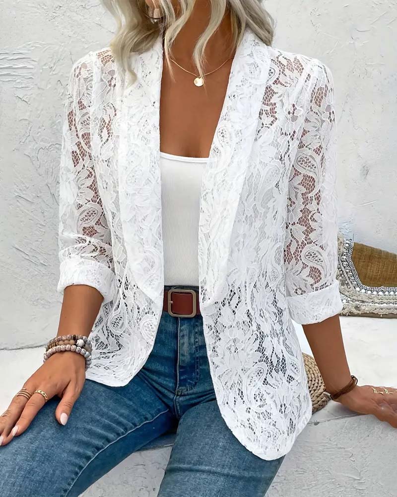 Out-Shine | Black blazer with lace