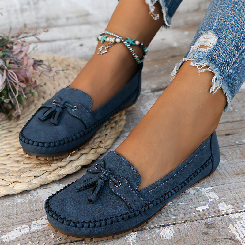 Out-Shine | Classic suede loafer with tassel detail for women
