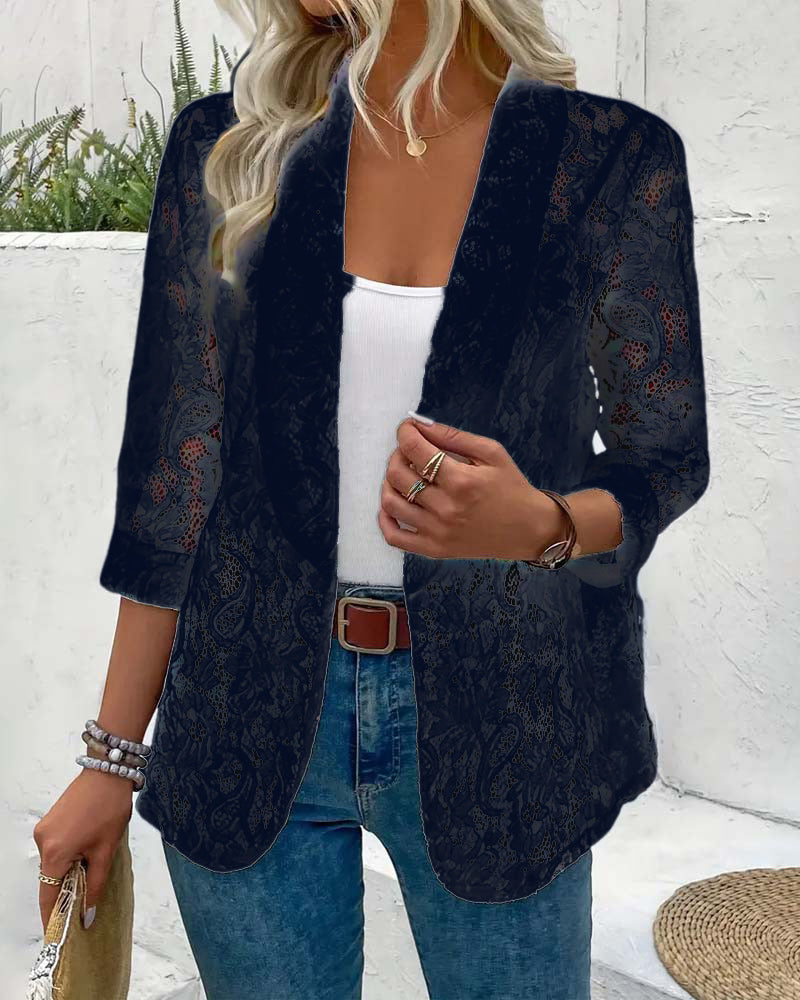 Out-Shine | Black blazer with lace