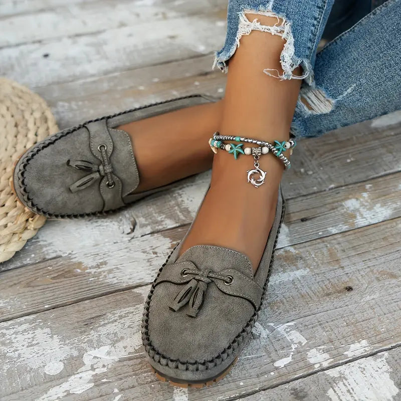 Out-Shine | Classic suede loafer with tassel detail for women