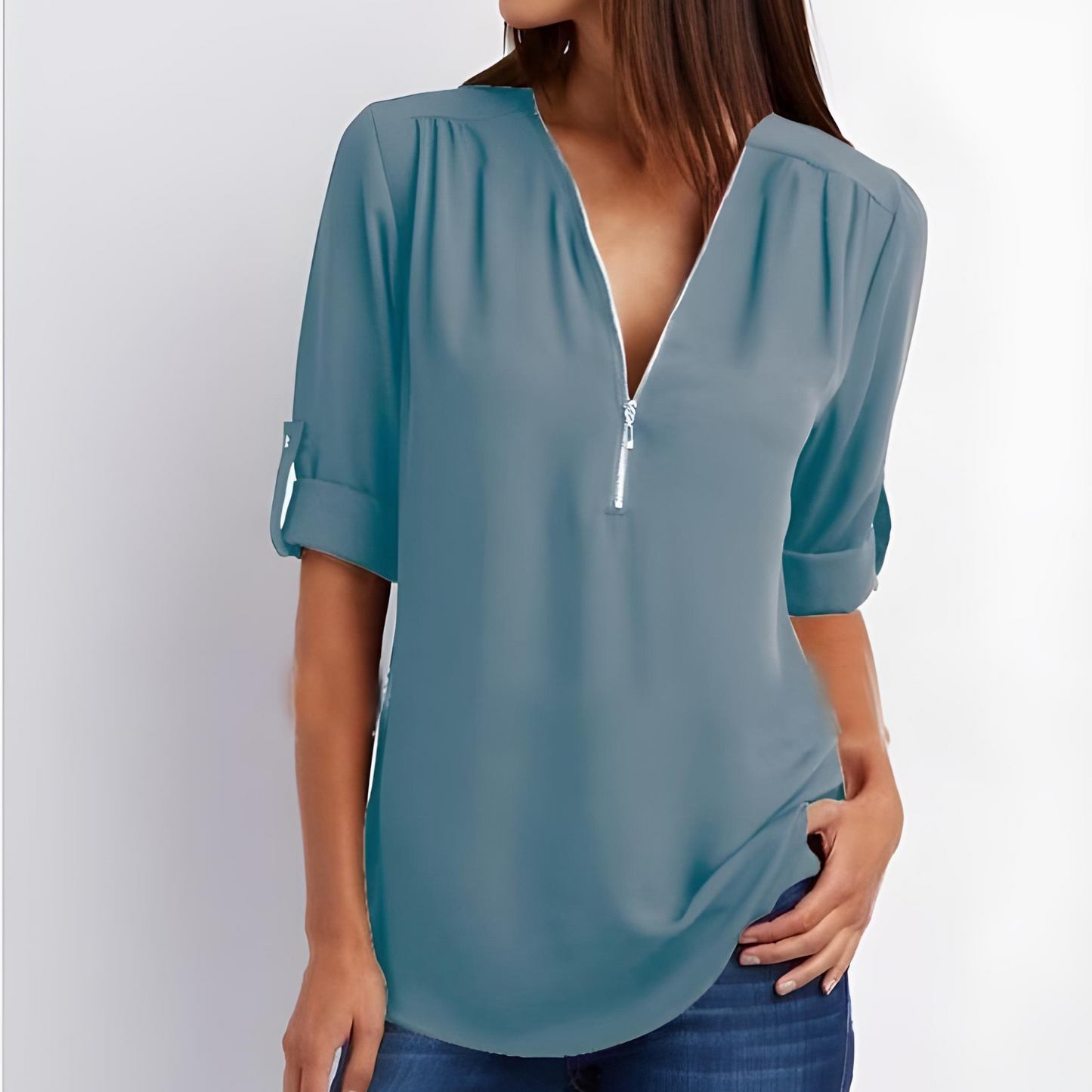 Deslumbra | Blusa elegante con cremallera y cuello en V 