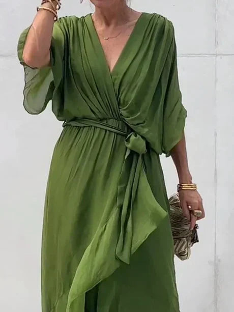 Deslumbra | Vestido midi de gasa verde con escote en V 