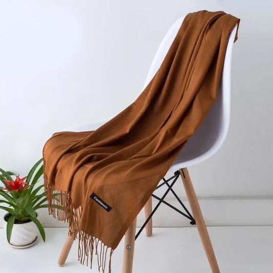 Out-Shine | Black and warm cashmere scarf for women