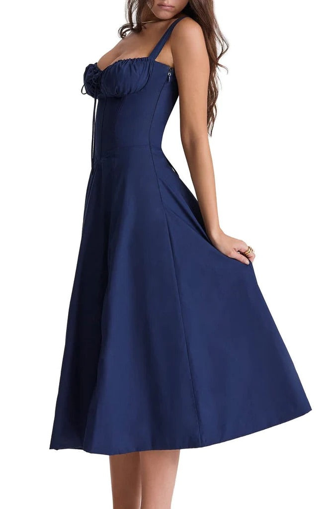 Out-Shine | Bustier dress with waist shaping