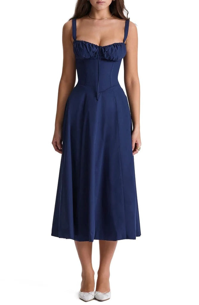 Out-Shine | Bustier dress with waist shaping