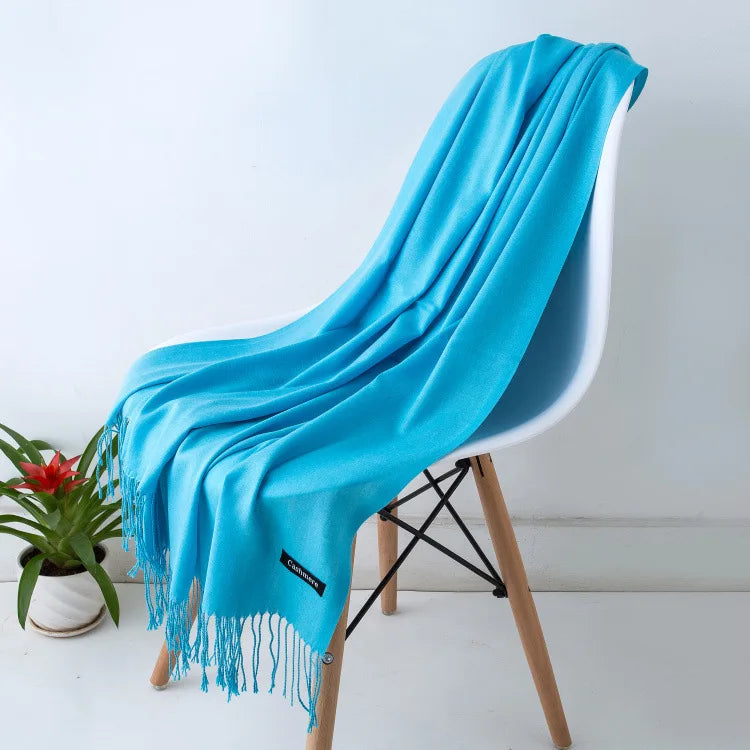Out-Shine | Black and warm cashmere scarf for women