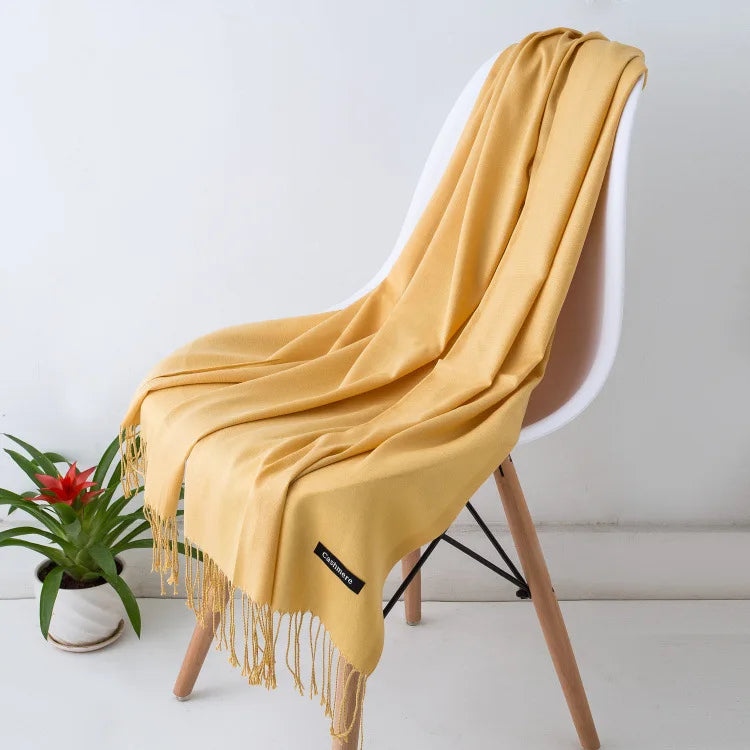 Out-Shine | Black and warm cashmere scarf for women