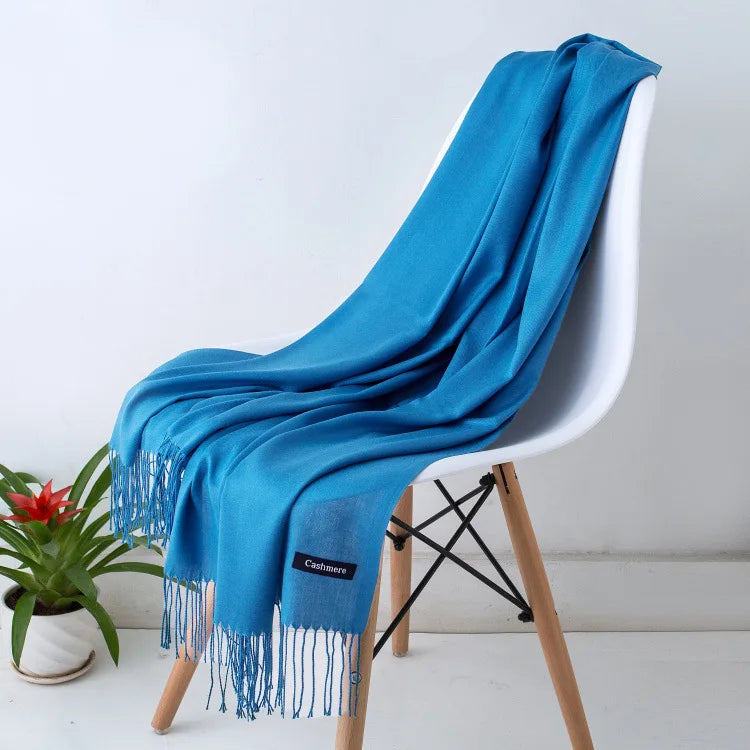 Out-Shine | Black and warm cashmere scarf for women