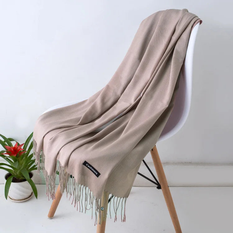 Out-Shine | Black and warm cashmere scarf for women