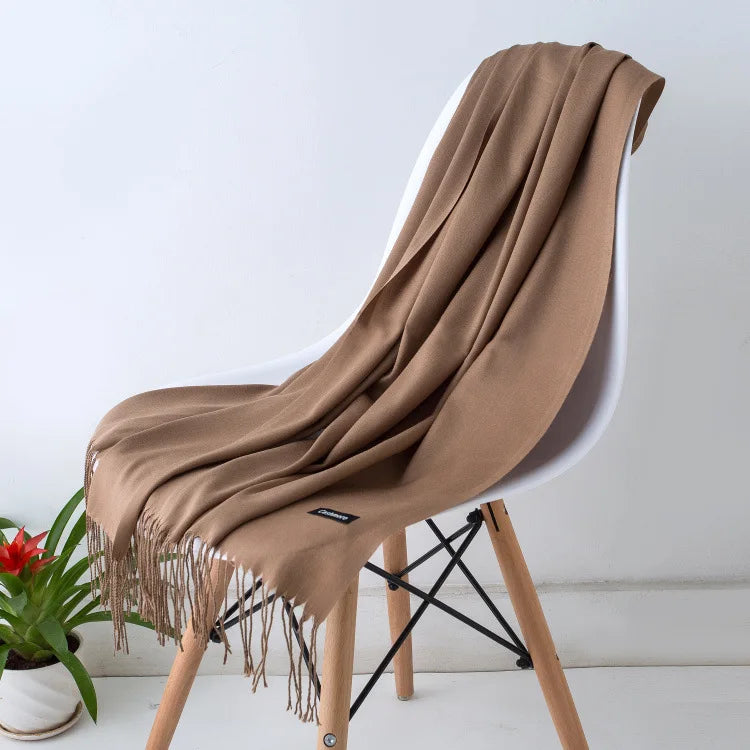 Out-Shine | Black and warm cashmere scarf for women