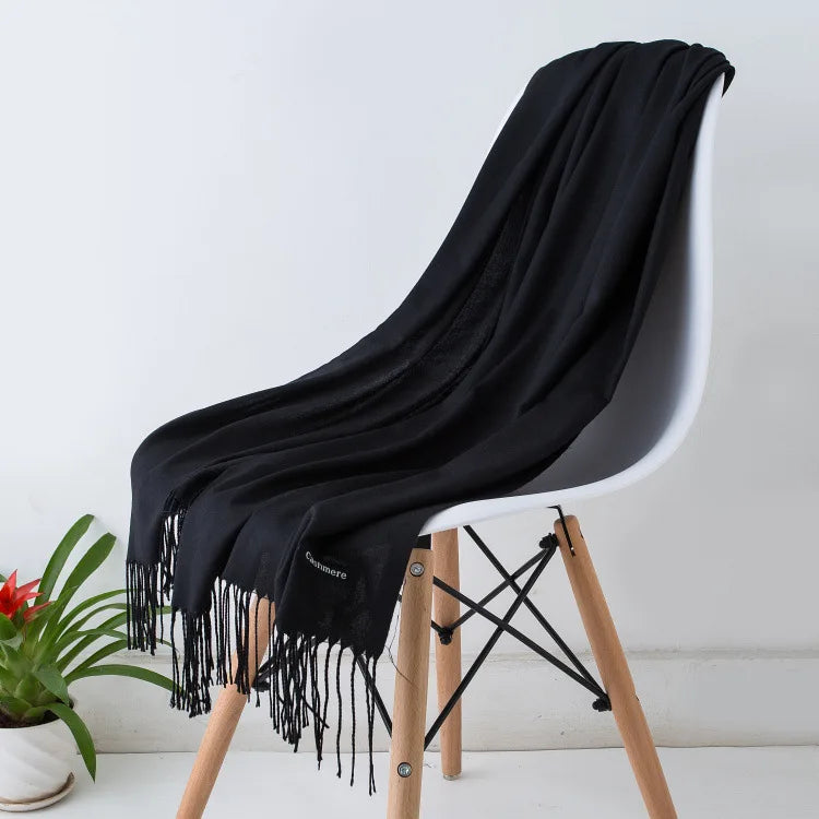 Out-Shine | Black and warm cashmere scarf for women