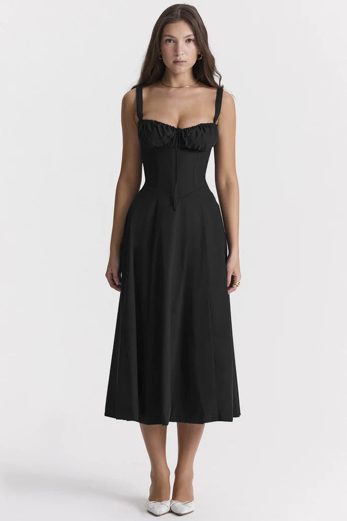 Out-Shine | Bustier dress with waist shaping