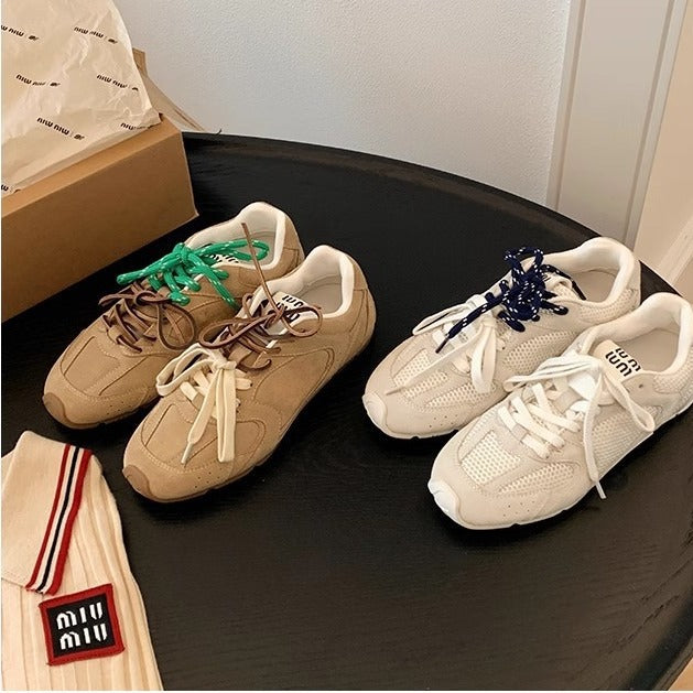 Brilla con luz propia | Zapatillas deportivas de estilo retro premium para mujer