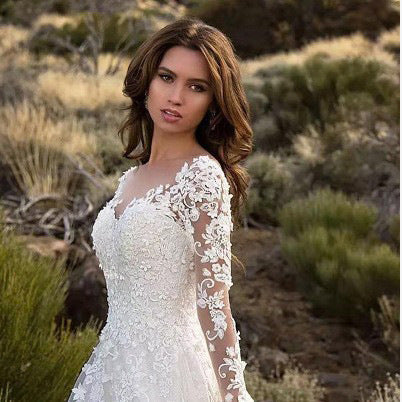 Out-Shine | Black white bride wedding dress