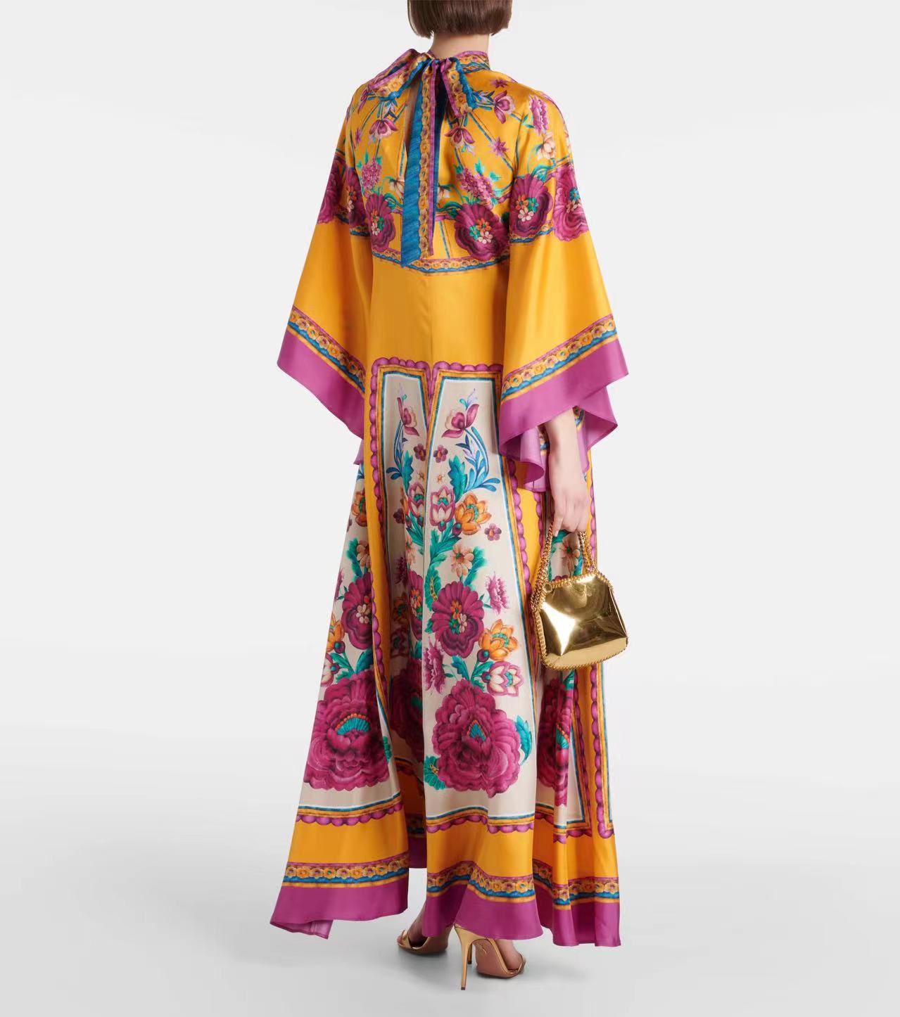 Deslumbra | Vestido estampado de tres cuartos 