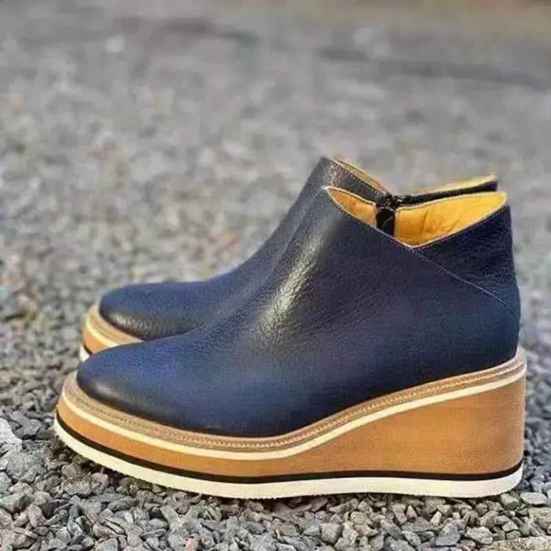 Out-Shine | Stylish ankle boots with zipper and platform