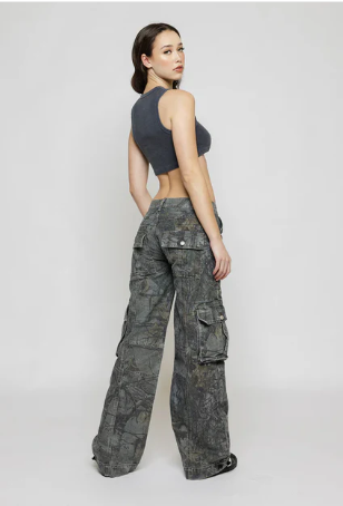 Out-Shine | Low-waisted Cargo Pants for Women