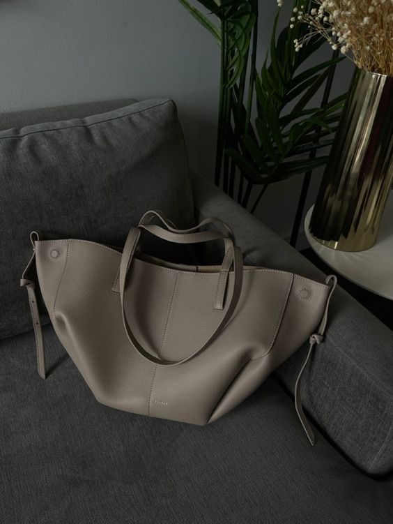 Out-Shine | Vintage Tote Bag for Women, Spacious Shoulder Bag on Sale