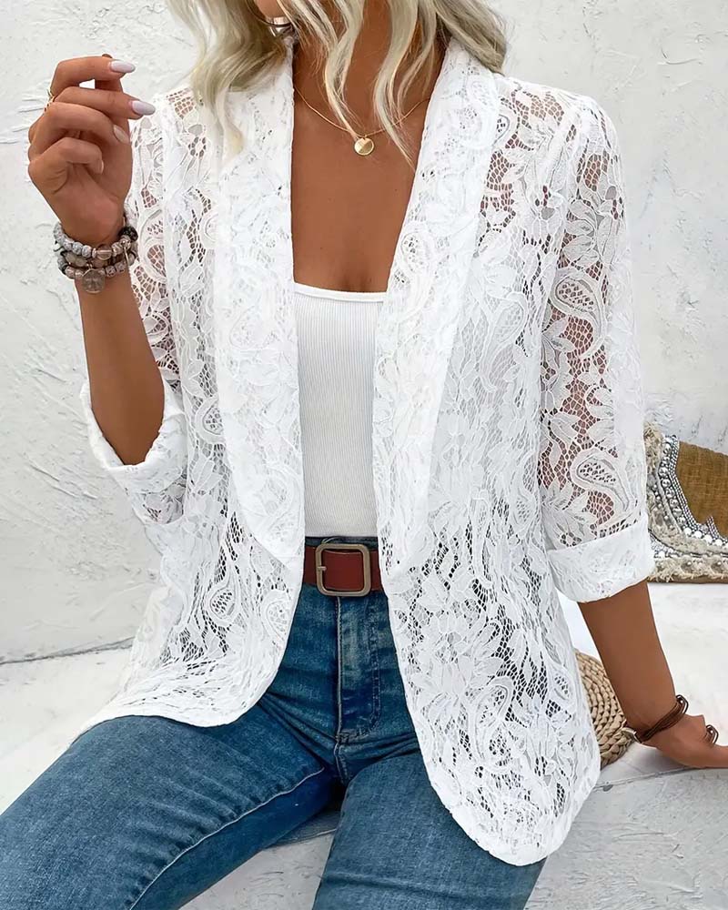 Out-Shine | Black blazer with lace