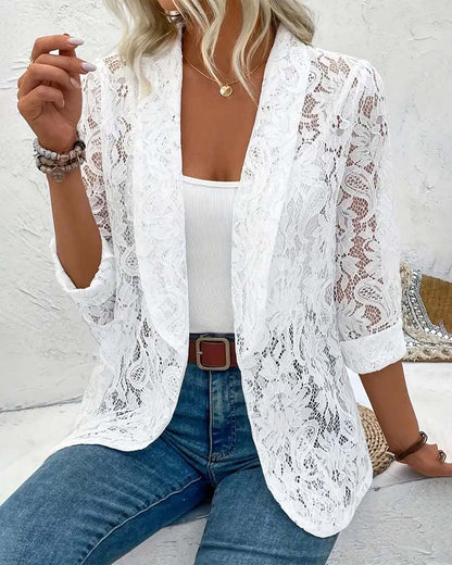 Out-Shine | Black blazer with lace
