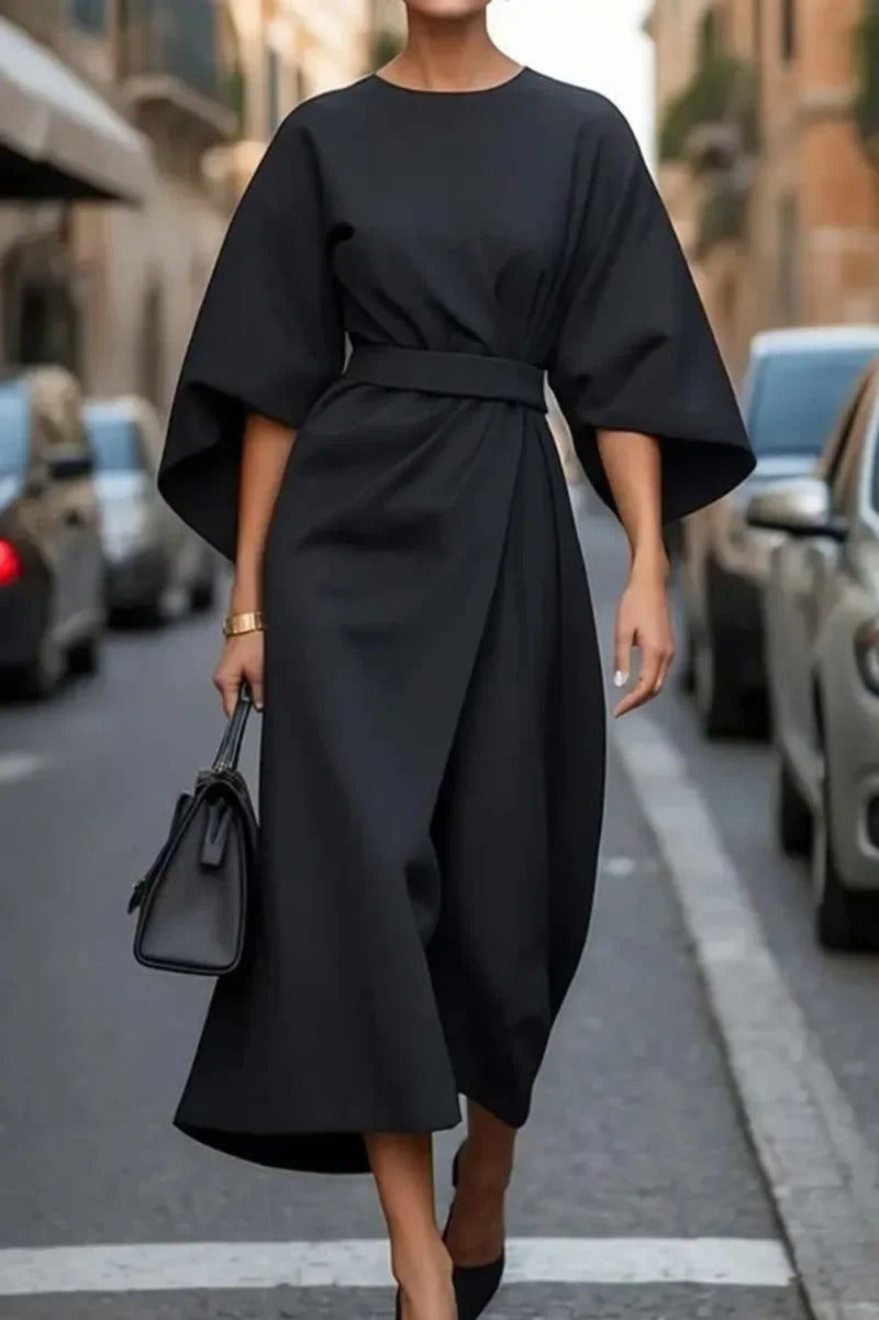 Out-Shine | Black dress with sleeves and belt