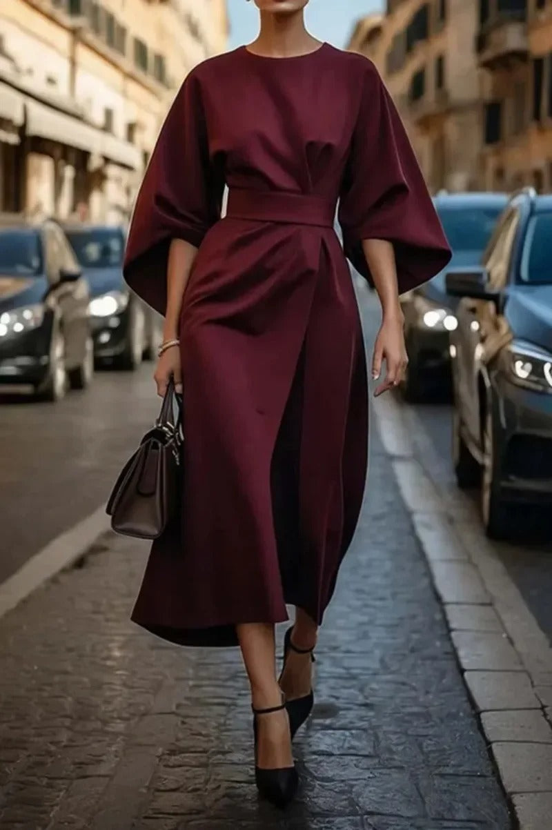Out-Shine | Black dress with sleeves and belt